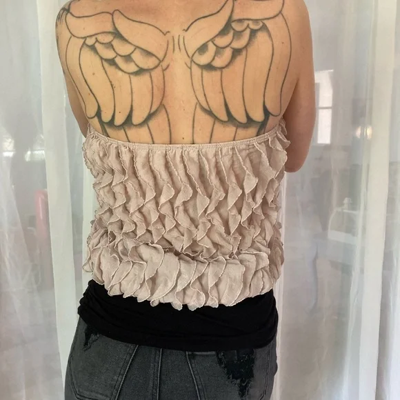 Tube top lacy frills with black bodice waist. Feminine lacy tube top - Picture 3 of 11